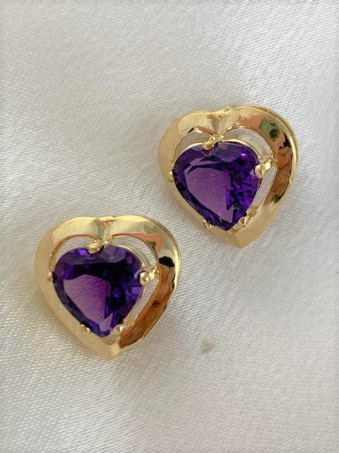 Amethyst 14 KT Yellow Gold Heart Shaped Earrings